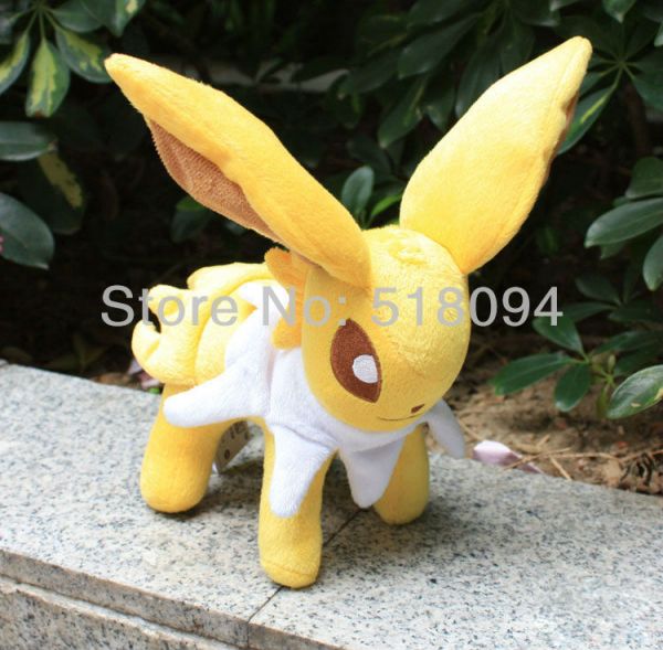 137 - Pokemon Jolteon 28Cm